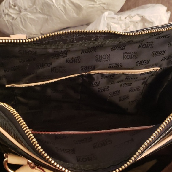 Michael Kors Purse - Picture 2 of 4